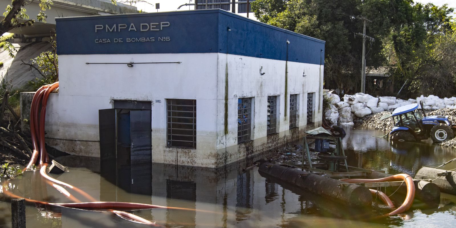 Dmae retoma tratamento e abastecimento de água em Porto Alegre