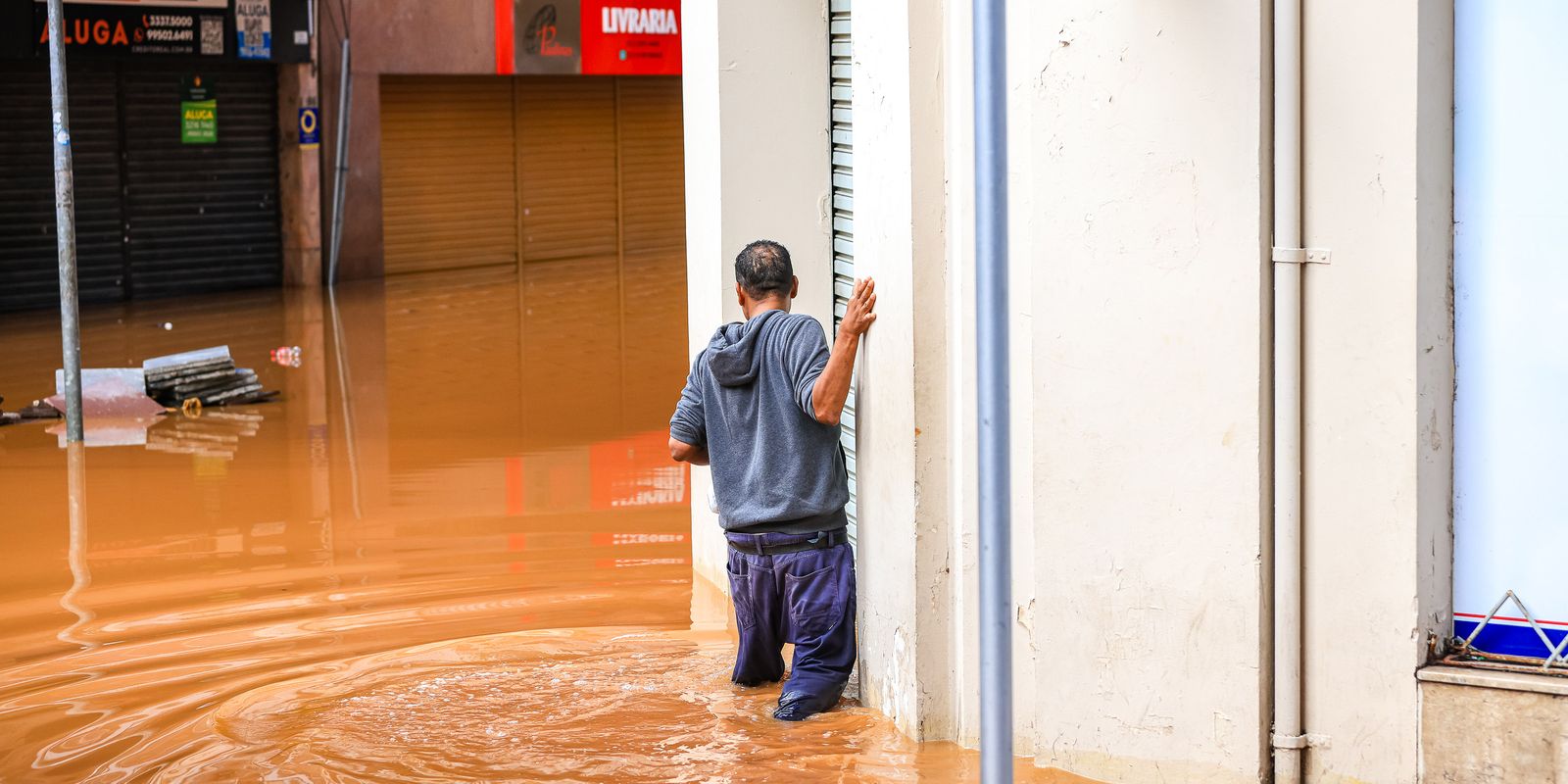 Mortes por leptospirose chegam a 13 no Rio Grande do Sul