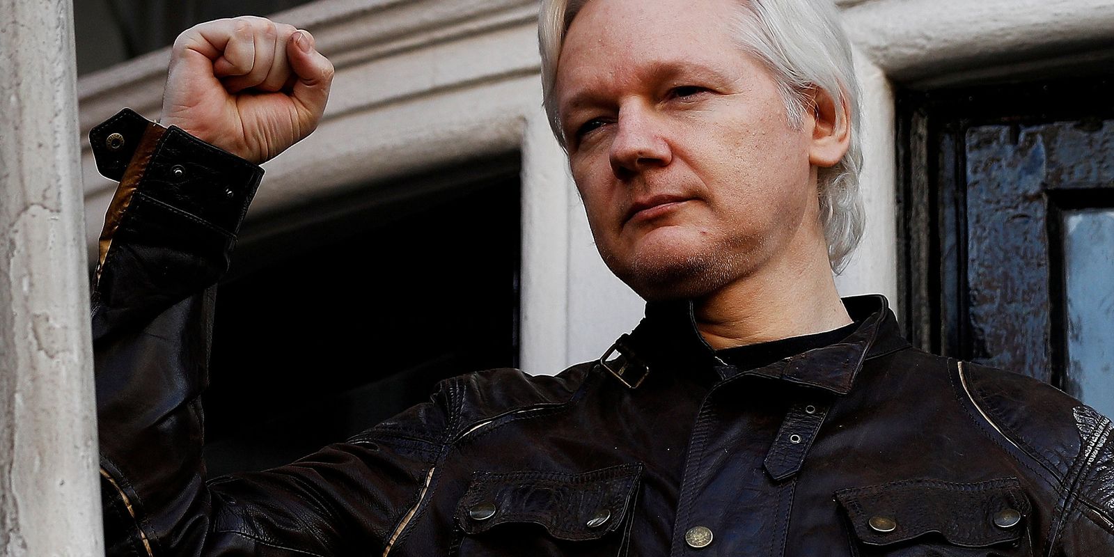 Presidente Lula comemora libertação de Julian Assange