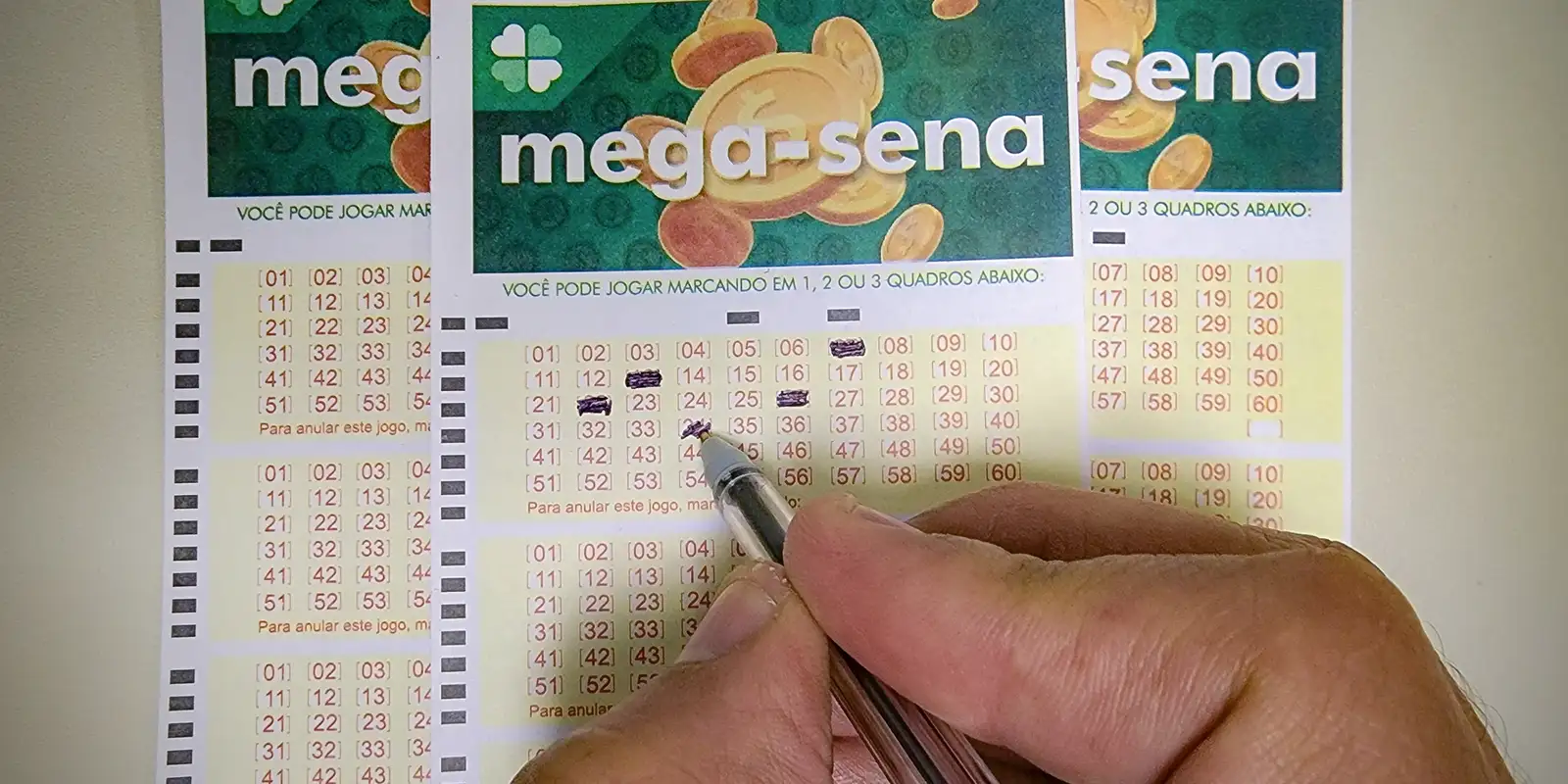 Sem ganhador, Mega-Sena acumula e vai a R$ 112 milhões