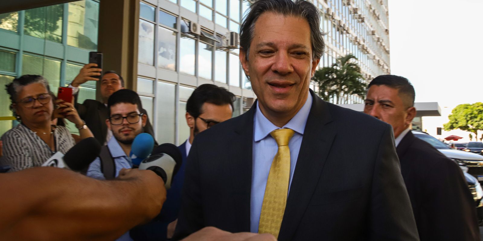 Haddad quer conluir PL de dívidas dos estados antes do recesso