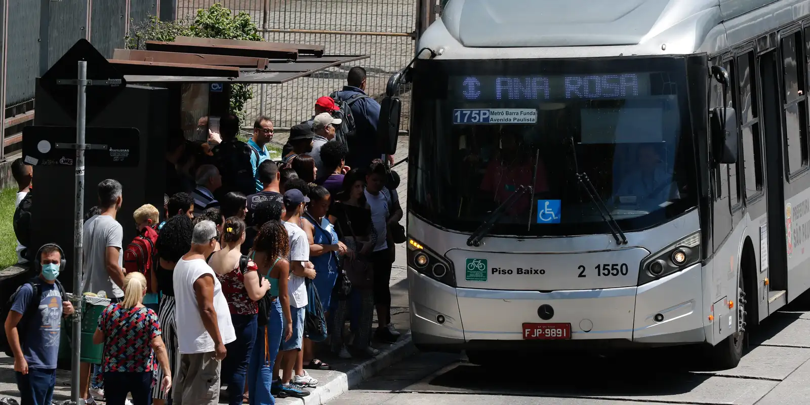 Motoristas confirmam greve de ônibus em São Paulo nesta quarta-feira